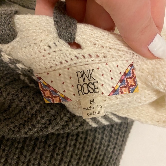 Sweater - Picture 4 of 4